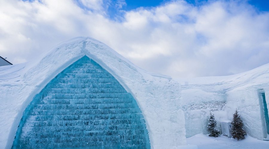 Vaulted snow corridor at the Quebec City ice hotel